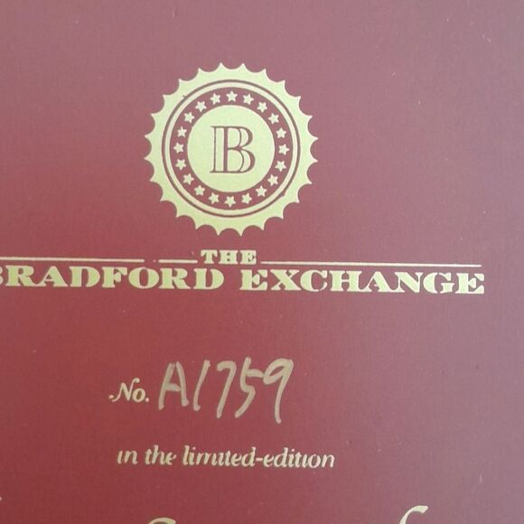 The Bradford Exchange Thomas Kinkrade Home Sweet Home Heart Shape Frame Wall Art - Picture 8 of 16